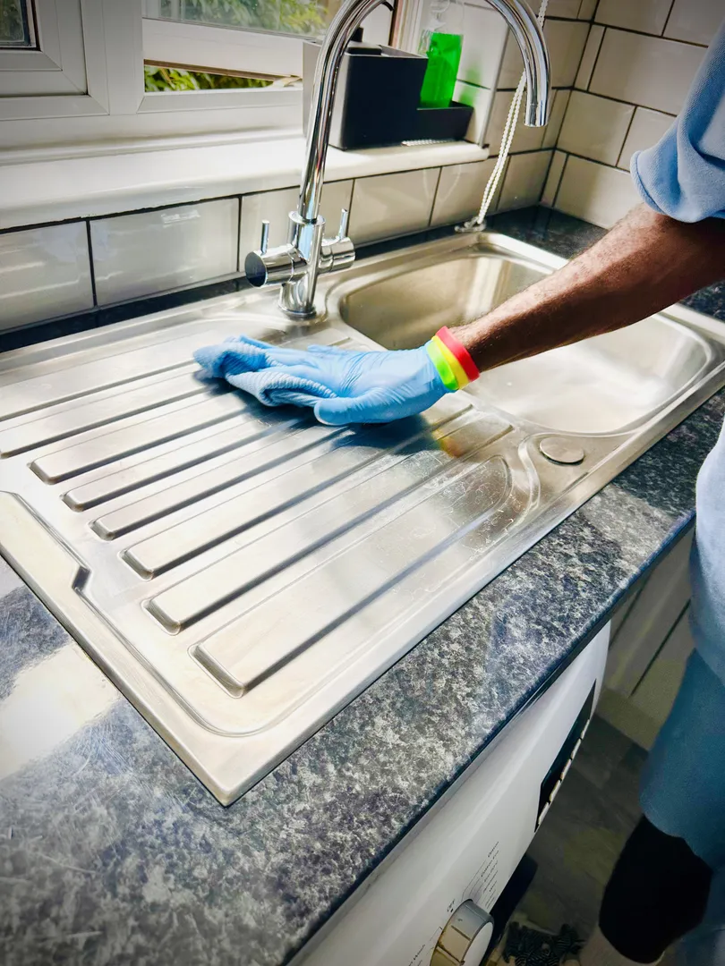 Professionally cleaned en-suite